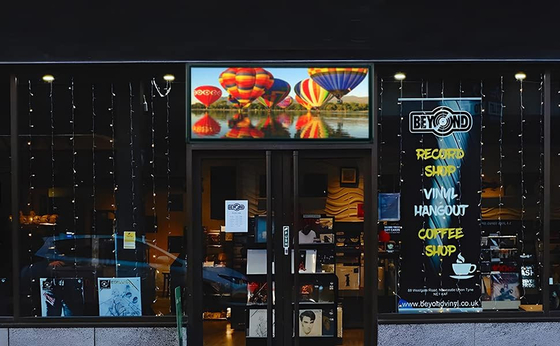 広告 記念碑 屋外 デジタル LED 標識 寿命 長 後部 メンテナンスを