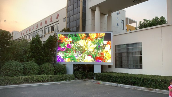 切り替え可能な作業電圧 記念碑 LEDサイン Ip65 防水キャビネット