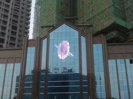 P10.4店の窓のための透明なガラスLED表示極度の細い