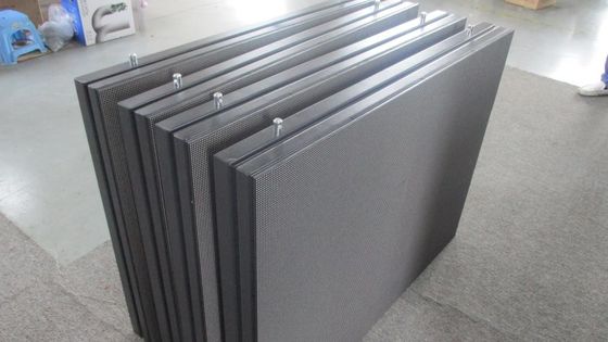 表示3840Hz最高を広告する省エネの屋外LEDはリフレッシュ レートを