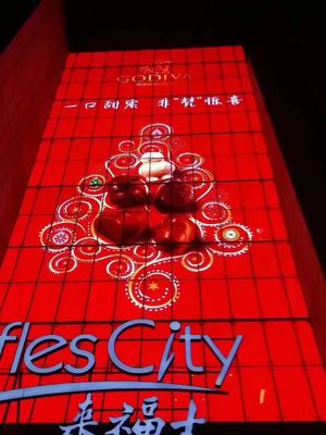 前部照明はLEDでP3のスクリーンを通して見える.91