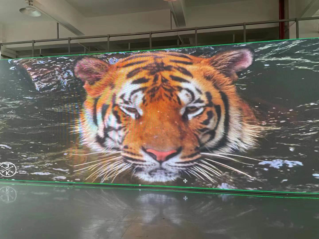 結婚のホールの装飾P3.91屋内LEDスクリーン500x1000mmのアルミニウム キャビネット